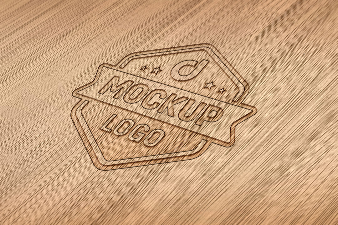 Mockup de Logo Gravado em Madeira PSD