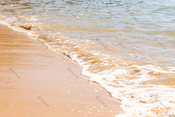 Ondas Suaves na Praia