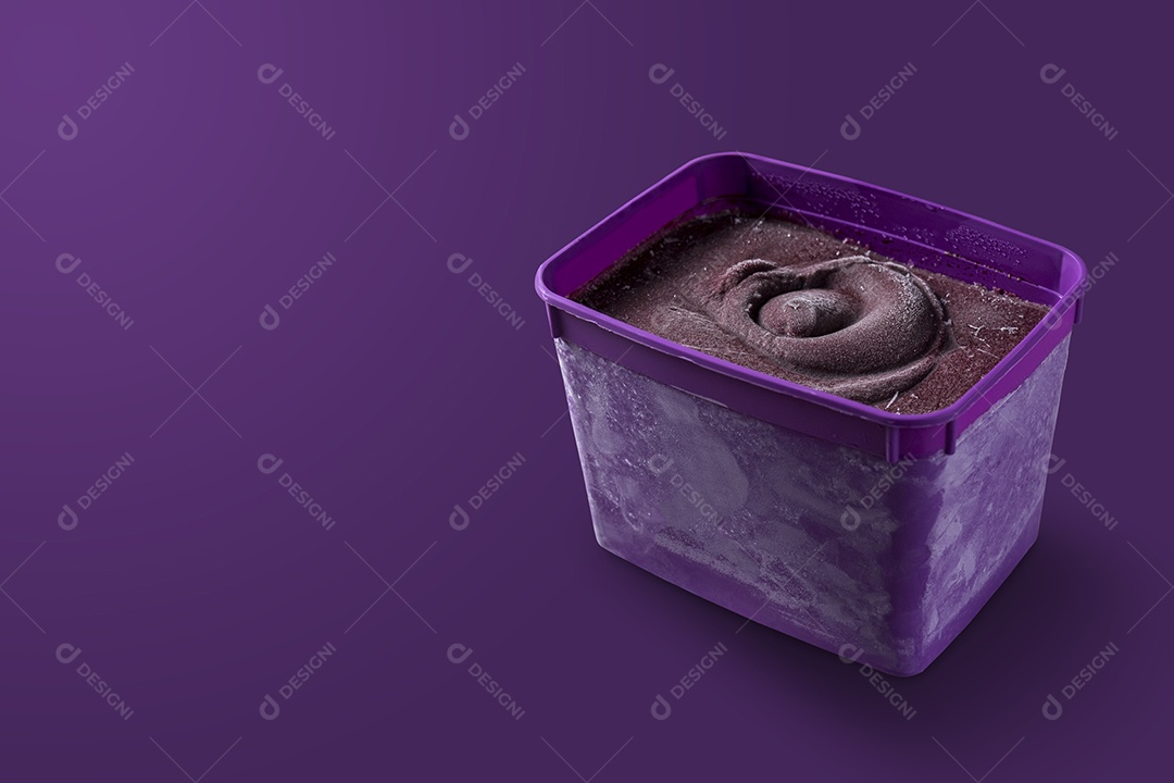 Pote de Sorvete de Açaí Fundo Roxo