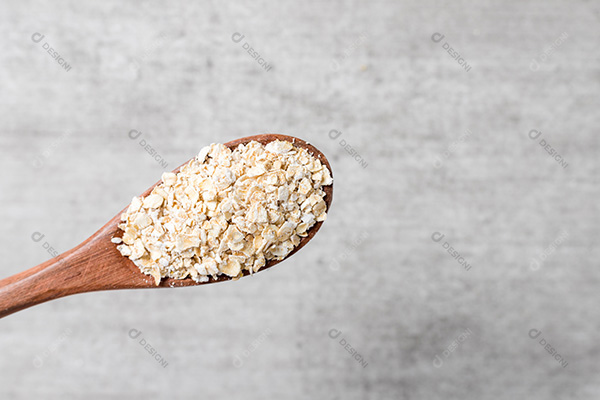 Colher de Madeira com Cereais