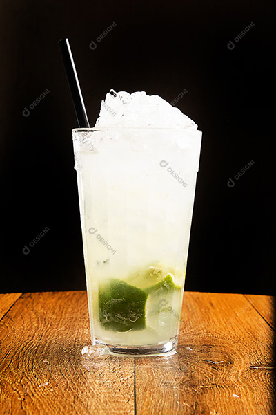 Drink Caipirinha Tropical