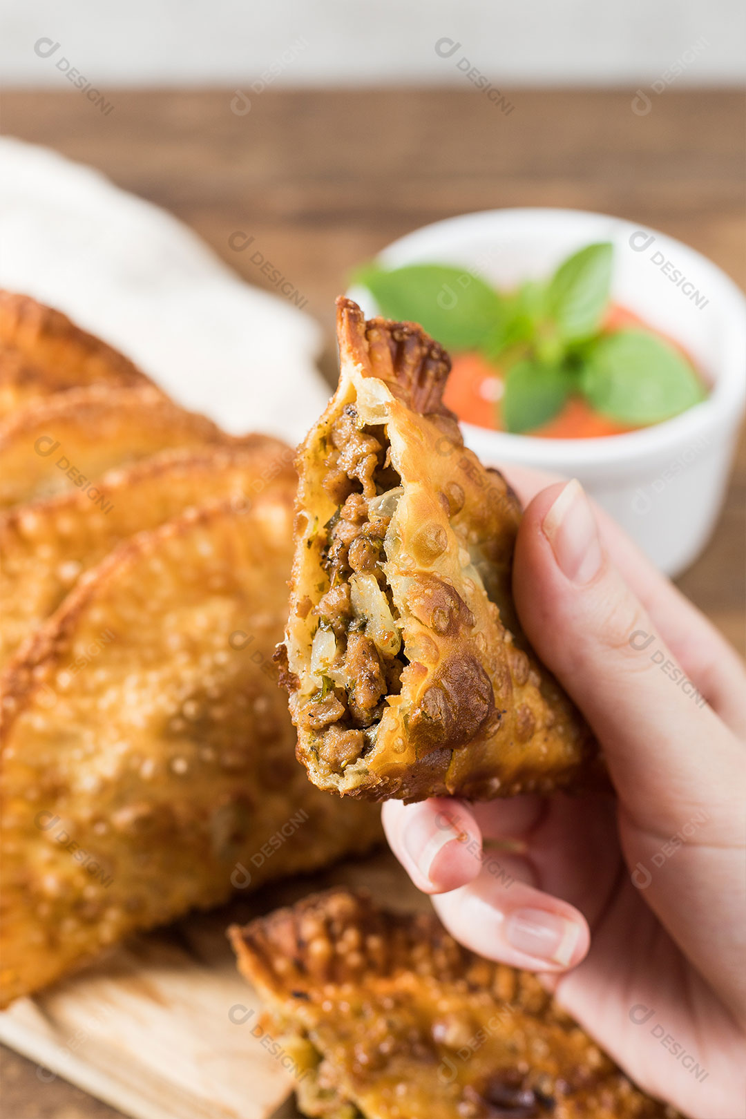 Pastelaria Mão Segurando Pastel Imagem JPG