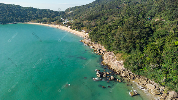 Vista aérea da Praia das Laranjeiras