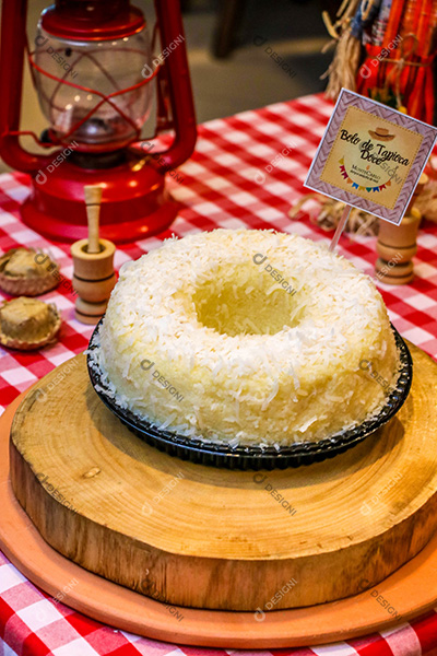 Bolo de Coco com Coco Granulado