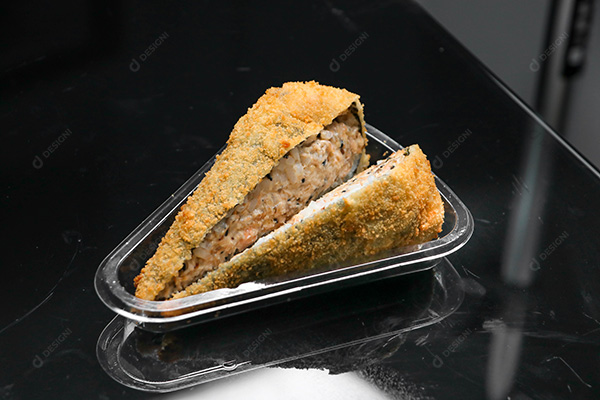 Tamaki Partido ao Meio em Embalagem Preta