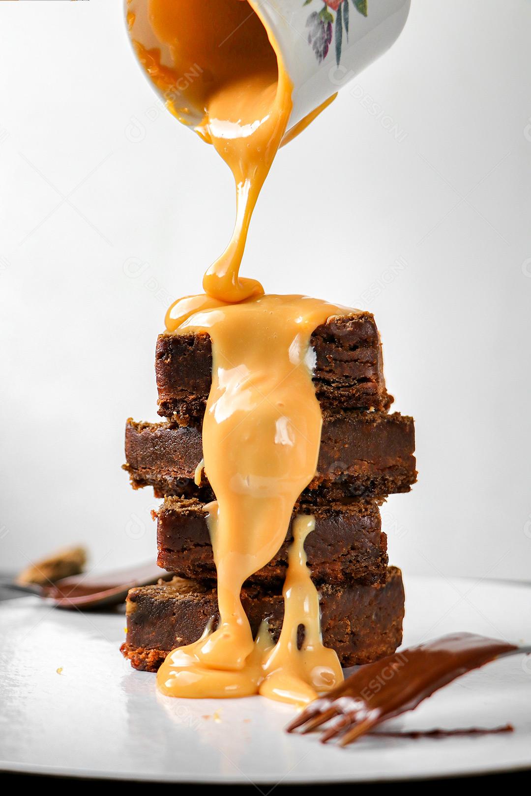 Sobremesa Doce food Calda de Chocolate Branco Imagem JPG