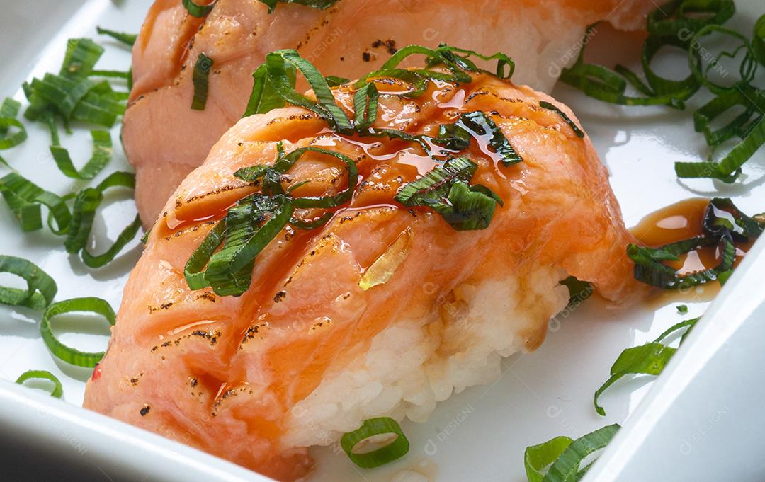Comida Japonesa Nigiri de Salmão
