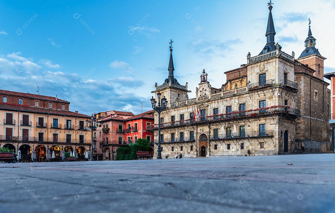Típica Cidade de Candelario, na Província de Salamanca, na Espanha Imagem JPG