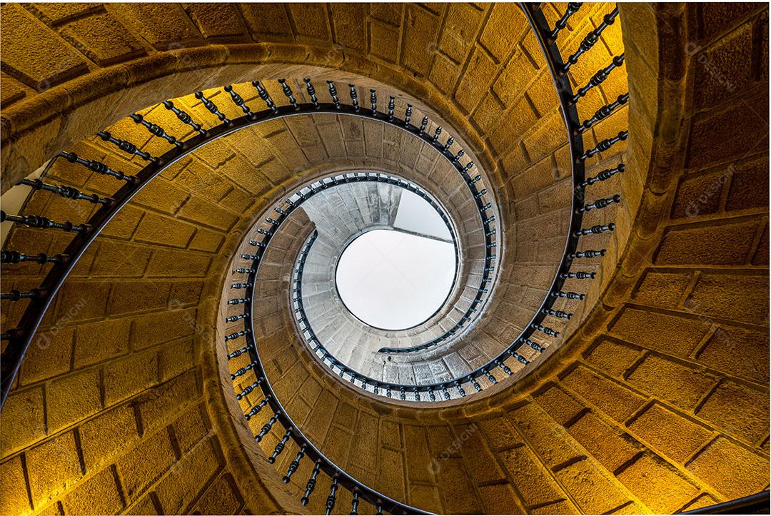 As Escadas Em Espiral do Museu Pobo Gallego Imagem JPG