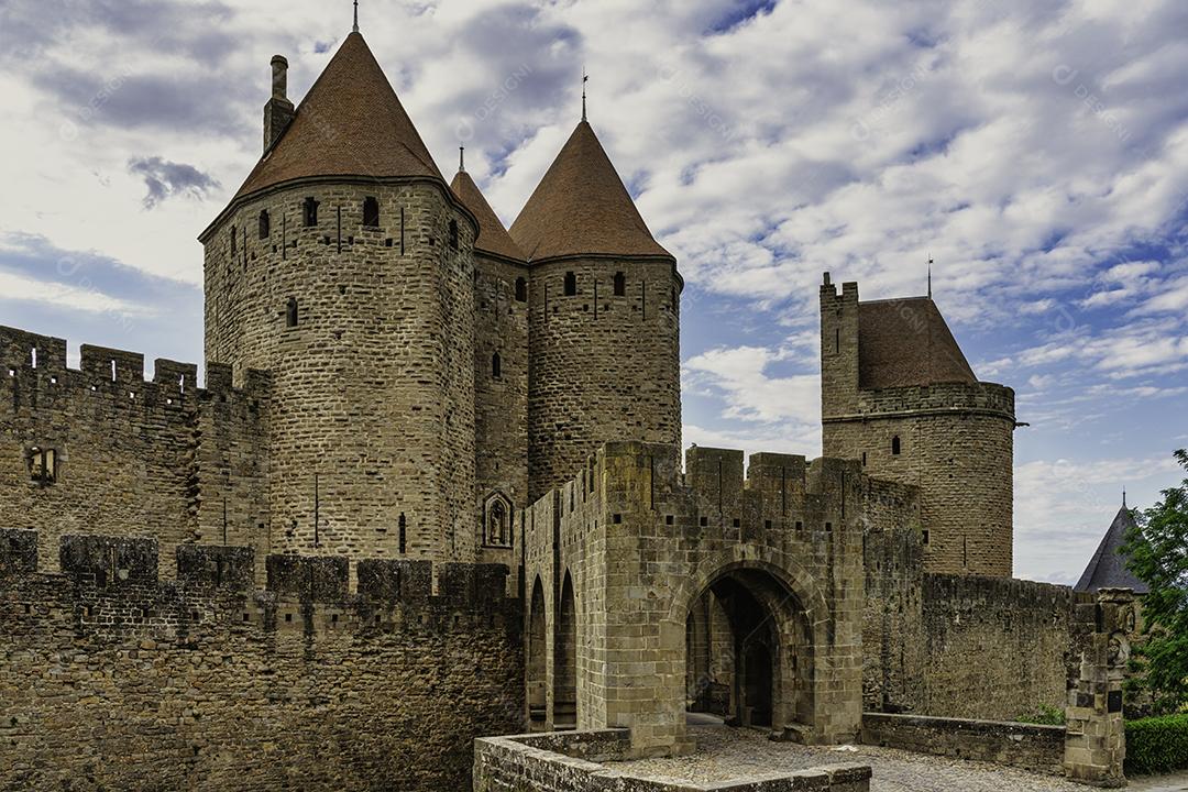 Entrada Principal da Cidadela Fortificada de Carcassonne, na França Imagem JPG