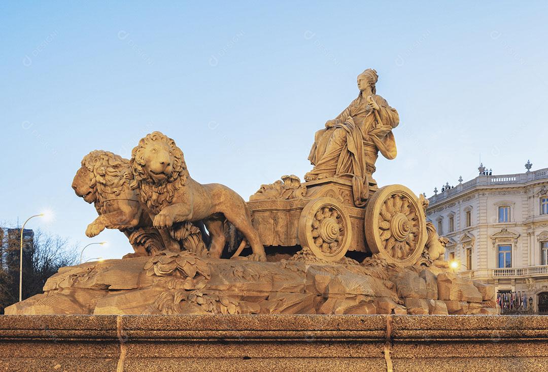 Escultura de Cibeles e Seus Leões no Centro da Cidade de Madrid Imagem JPG