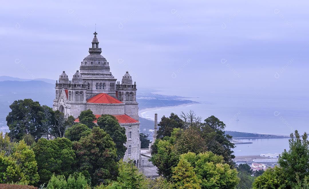 Panorâmica de Santa Luzia Em Viana do Castelo, Portugal - Mar Ao Fundo Imagem JPG