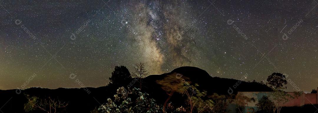 Silhueta Da Montanha Sob A Foto Da Noite Estrelada Imagem JPG