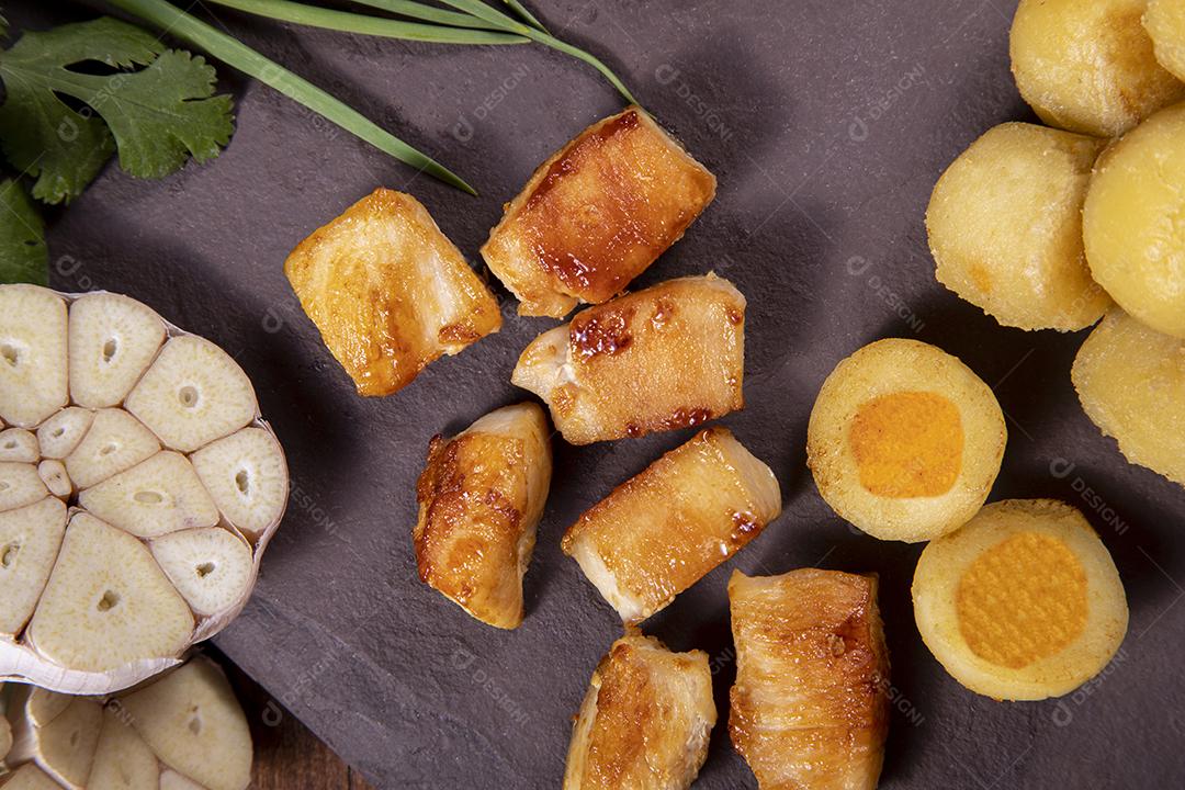 Restaurante Nhoque Calabresa E Frango Imagem JPG