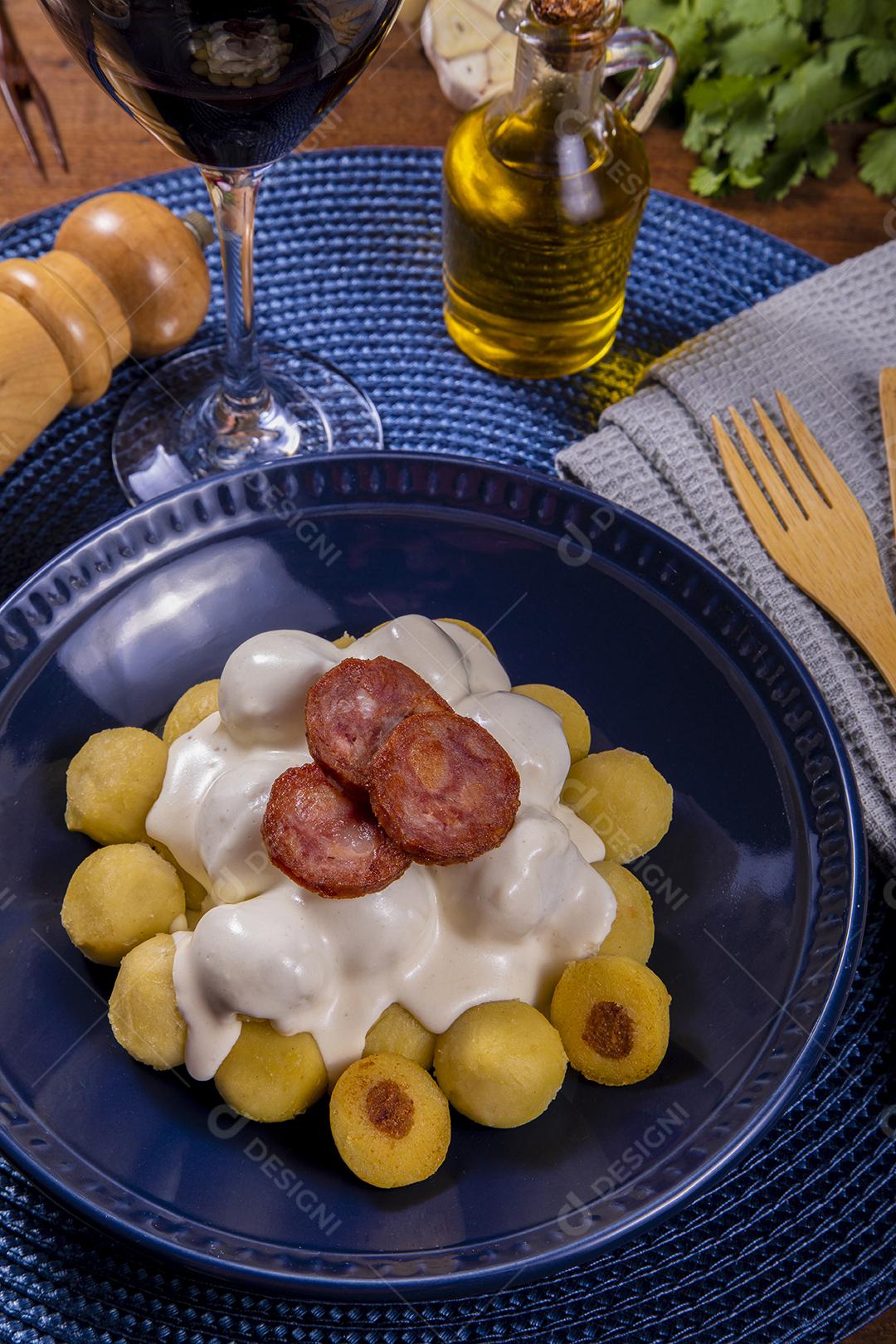 Restaurant Gnocchi Pepperoni And Chicken Image JPG