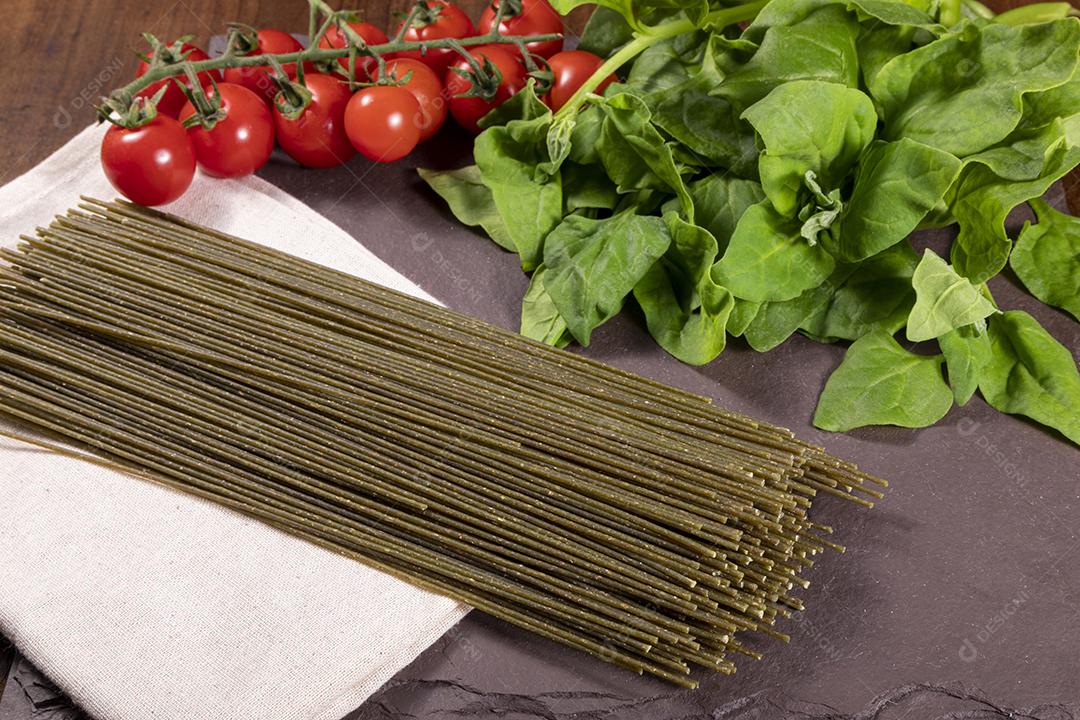Foto Vegetariano Macarrão Vegan Espinafre Comida Saudável Imagem JPG