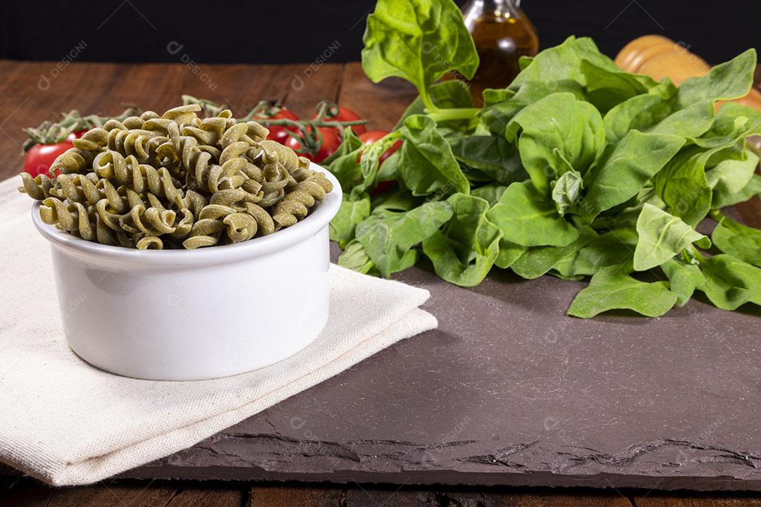 Foto Vegetariano Macarrão Vegan Espinafre Comida Saudável Imagem JPG