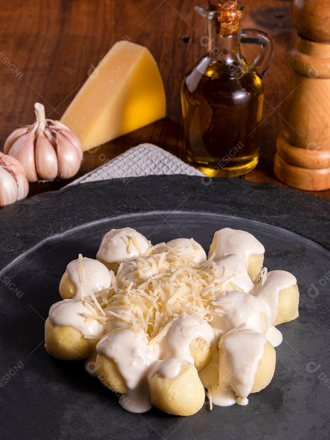 Restaurante Nhoque Molho Branco Imagem JPG