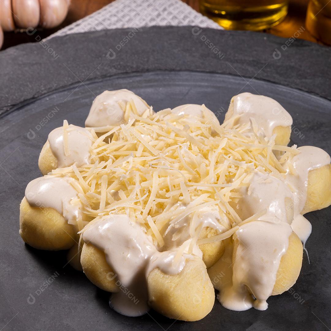 Restaurante Nhoque Molho Branco Imagem JPG