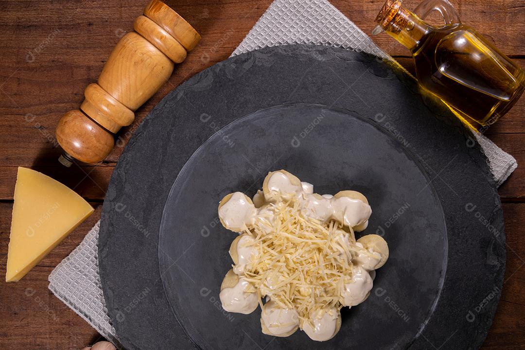 Restaurante Nhoque Molho Branco  Imagem JPG