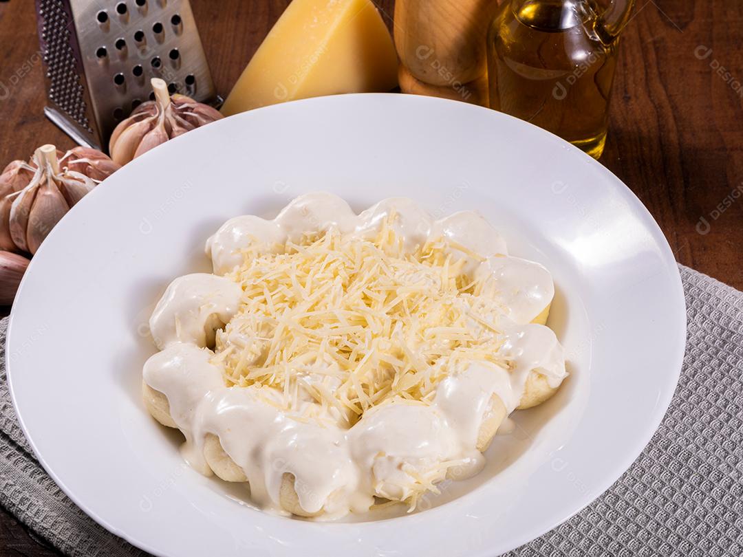 Restaurante Nhoque Molho Branco Imagem JPG