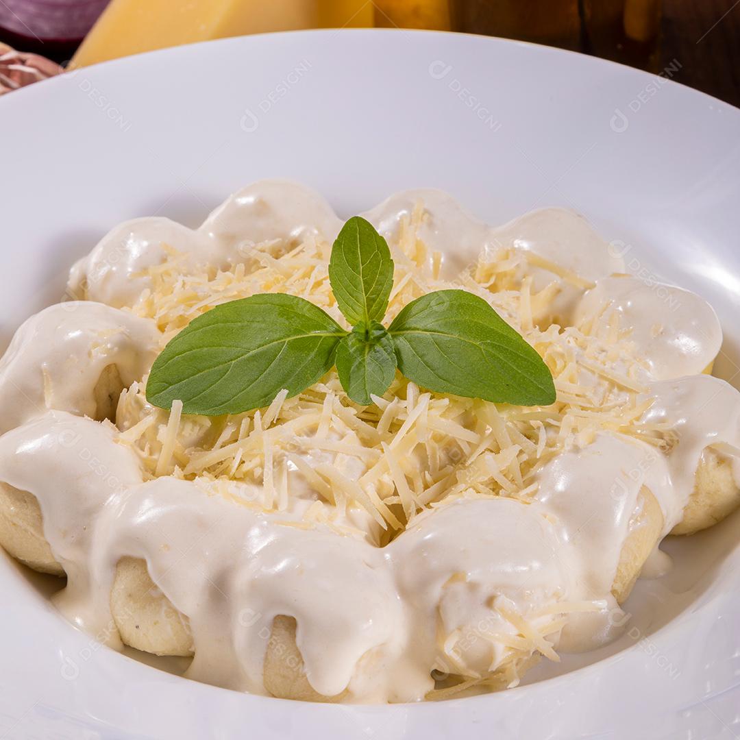 Restaurante Nhoque Molho Branco Imagem JPG