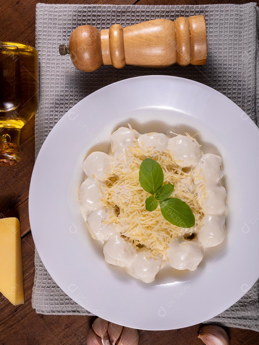 Restaurante Nhoque Molho Branco Imagem JPG