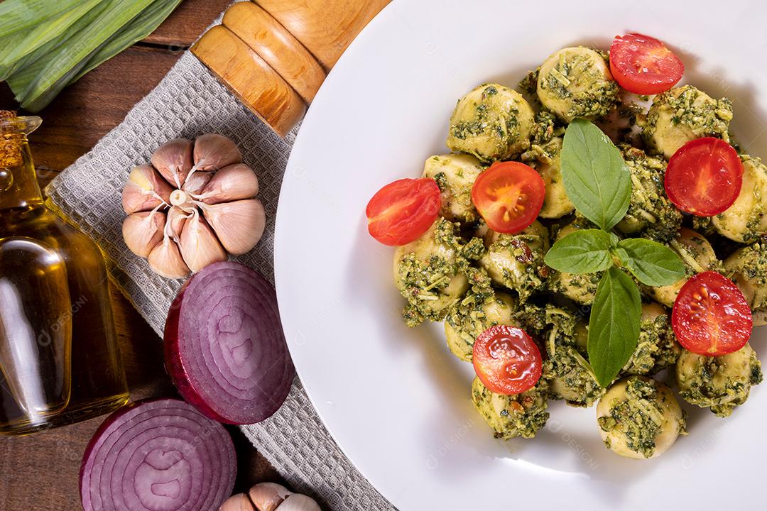 Restaurante Nhoque Vermelho E Bolonhesa Imagem JPG