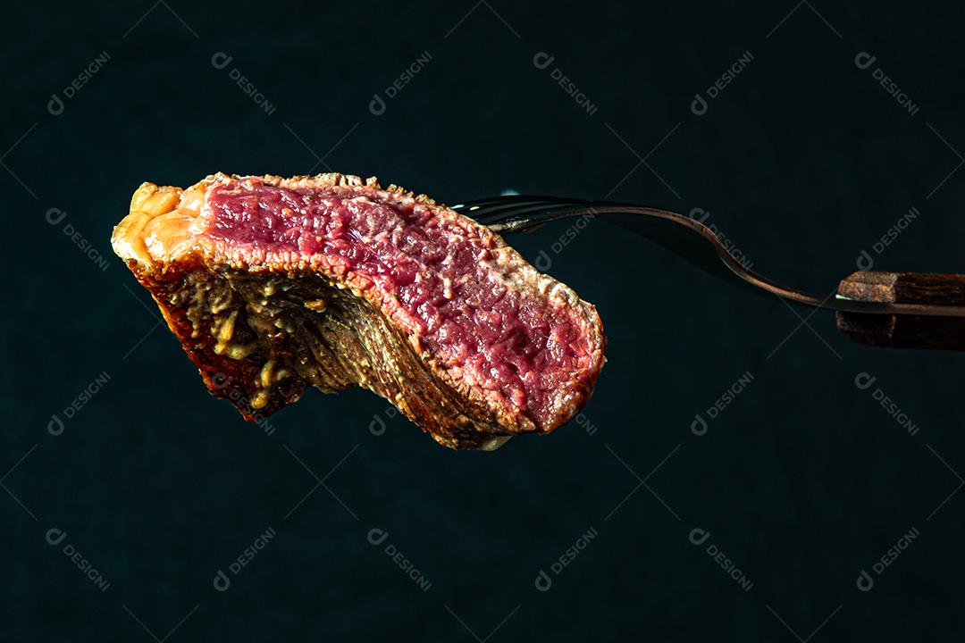 Filé Mignon Espetado No Garfo