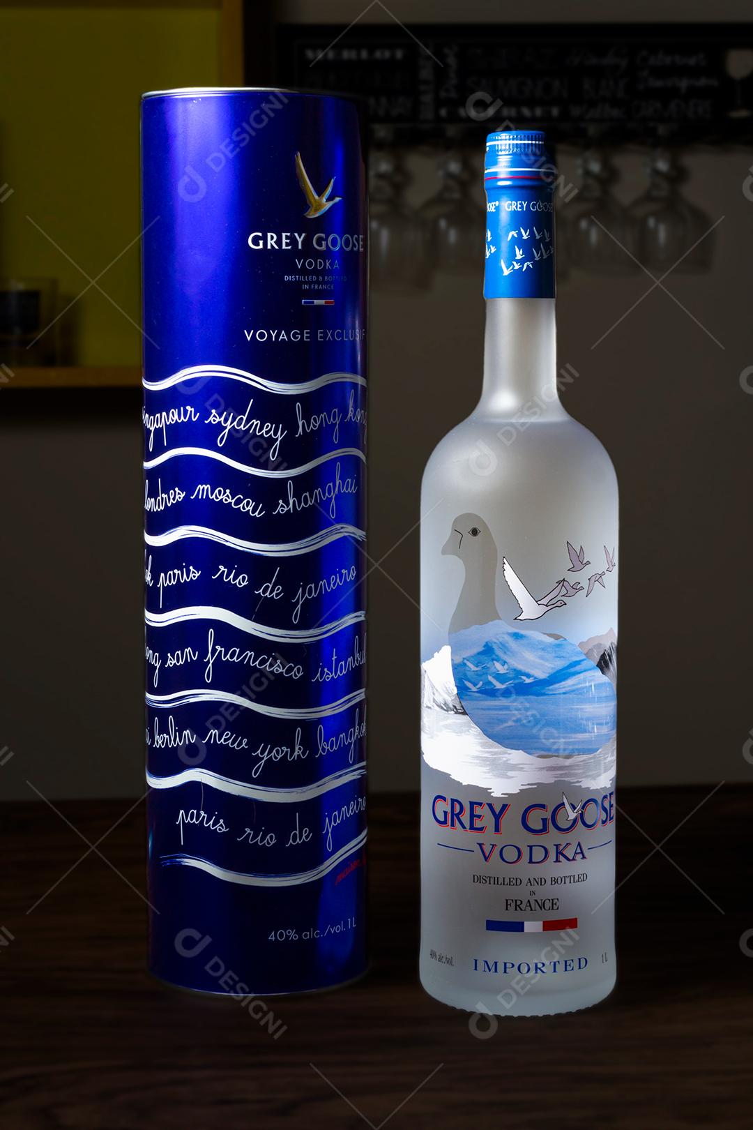Garrafa De Grey Goose Vodka Francesa  Special Voyage Exclusive Imagem JPG