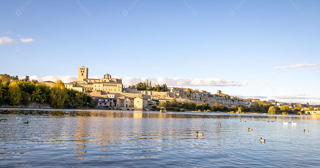 Foto Vista Cidade Medieval Zamora Espanha Rio Douro Imagem JPG