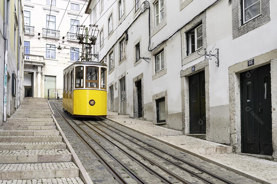 Foto Elevador Típico Amarelo Cidade Lisboa Imagem JPG