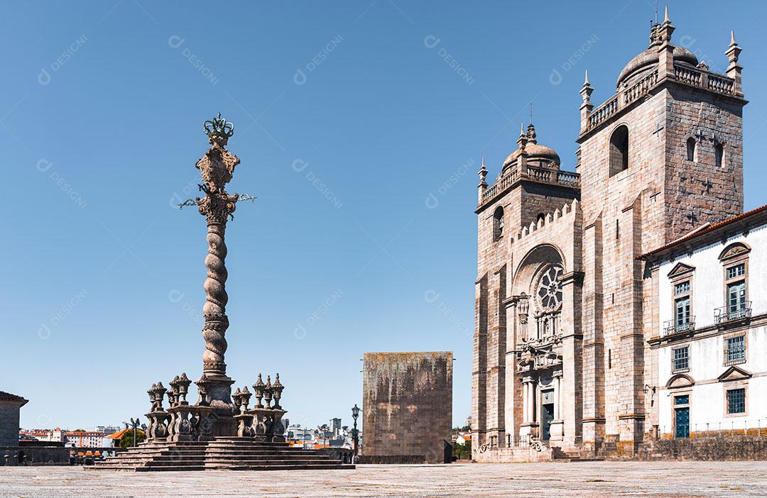 Foto Vista Praça Fachada Catedral Porto Portugal Imagem JPG