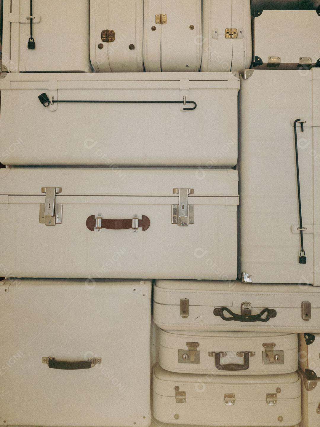 Malas Vintage Empilhadas Imagem JPG