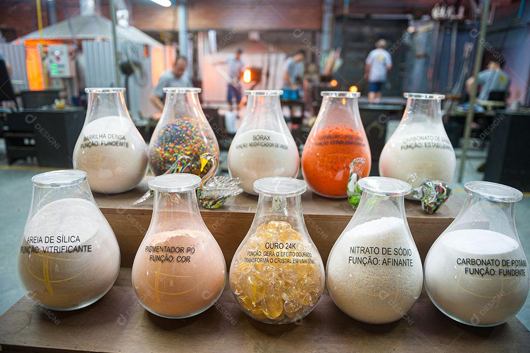 Foto Elementos Químicos Fabrica Cristais Imagem JPG