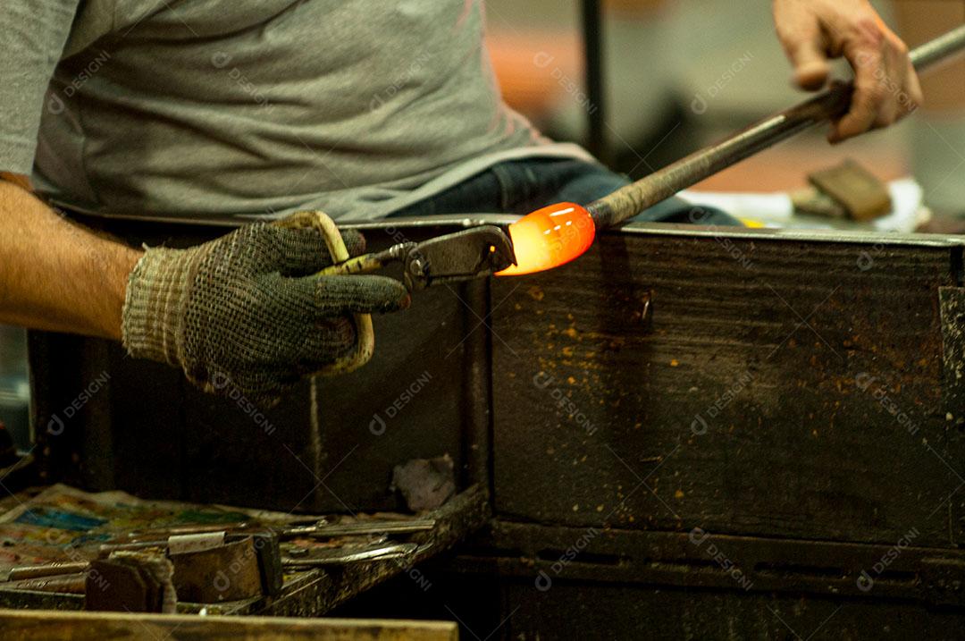 Foto Fabrica Vidro Artesanal Imagem JPG