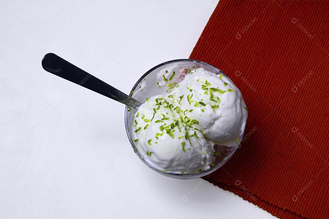 Sorvete de Limão Com Iogurte Visto de Cima Imagem JPG