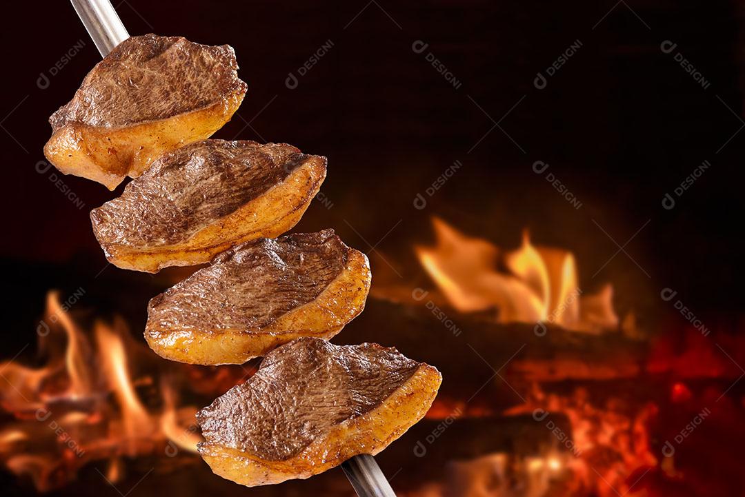 Foto Bife Fatias Churrasco Assando Brasa Forma Churrasco Consumida Imagem JPG