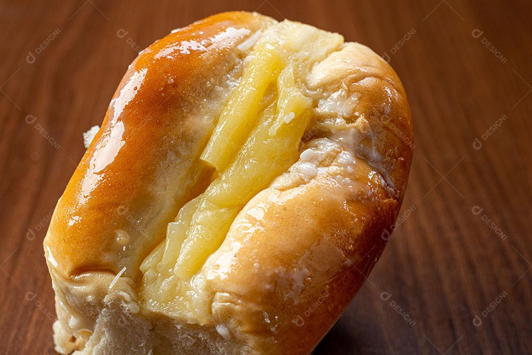 Foto Comida Pão Recheado Doce Encima Mesa Imagem JPG