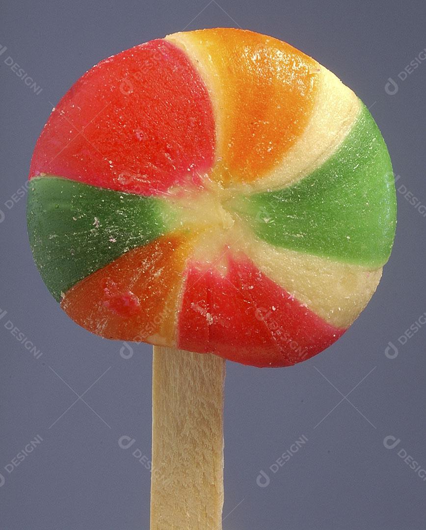 Foto Pirulito Artesanal Colorido Sobre Fundo Branco Imagem JPG