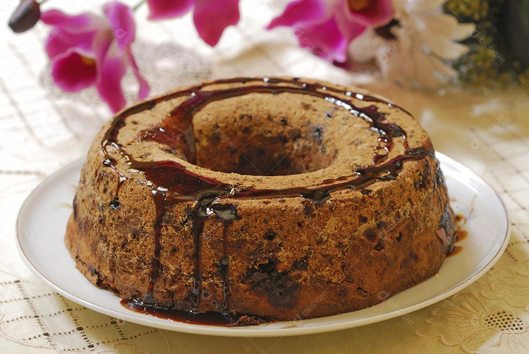 Bolo de Chocolate Rústico Caseiro. Sobremesa Brasileira Imagem JPG