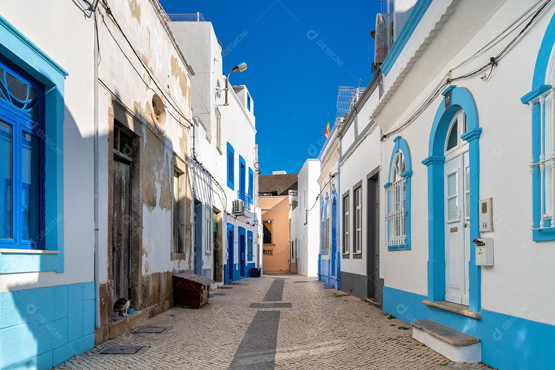 Foto Casas Brancas Azuis Típicas Vila Piscatória Olhão Algarve Portugal Imagem JPG