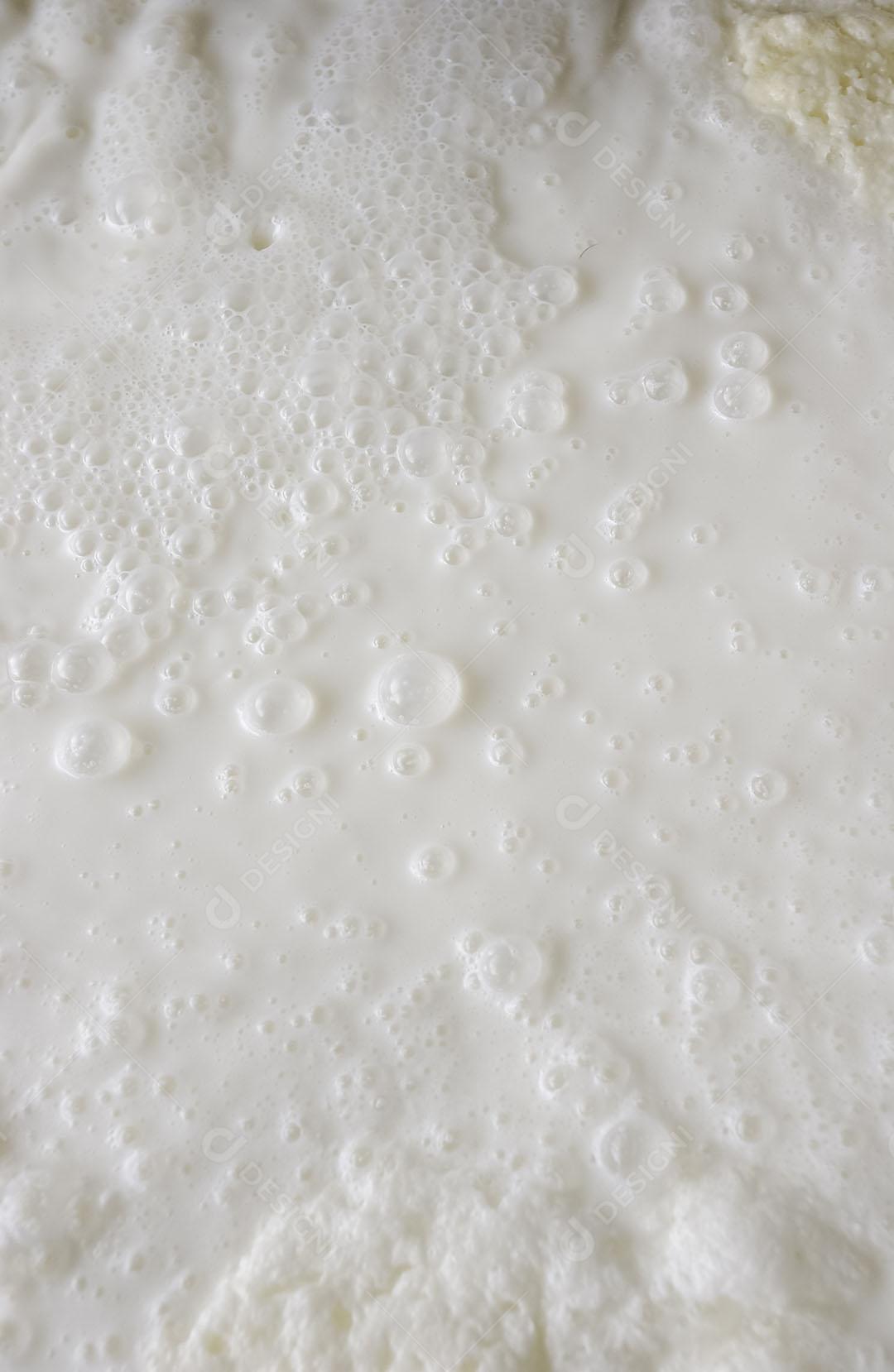 Leite Fresco Bolhas Formando 4 Imagem JPG