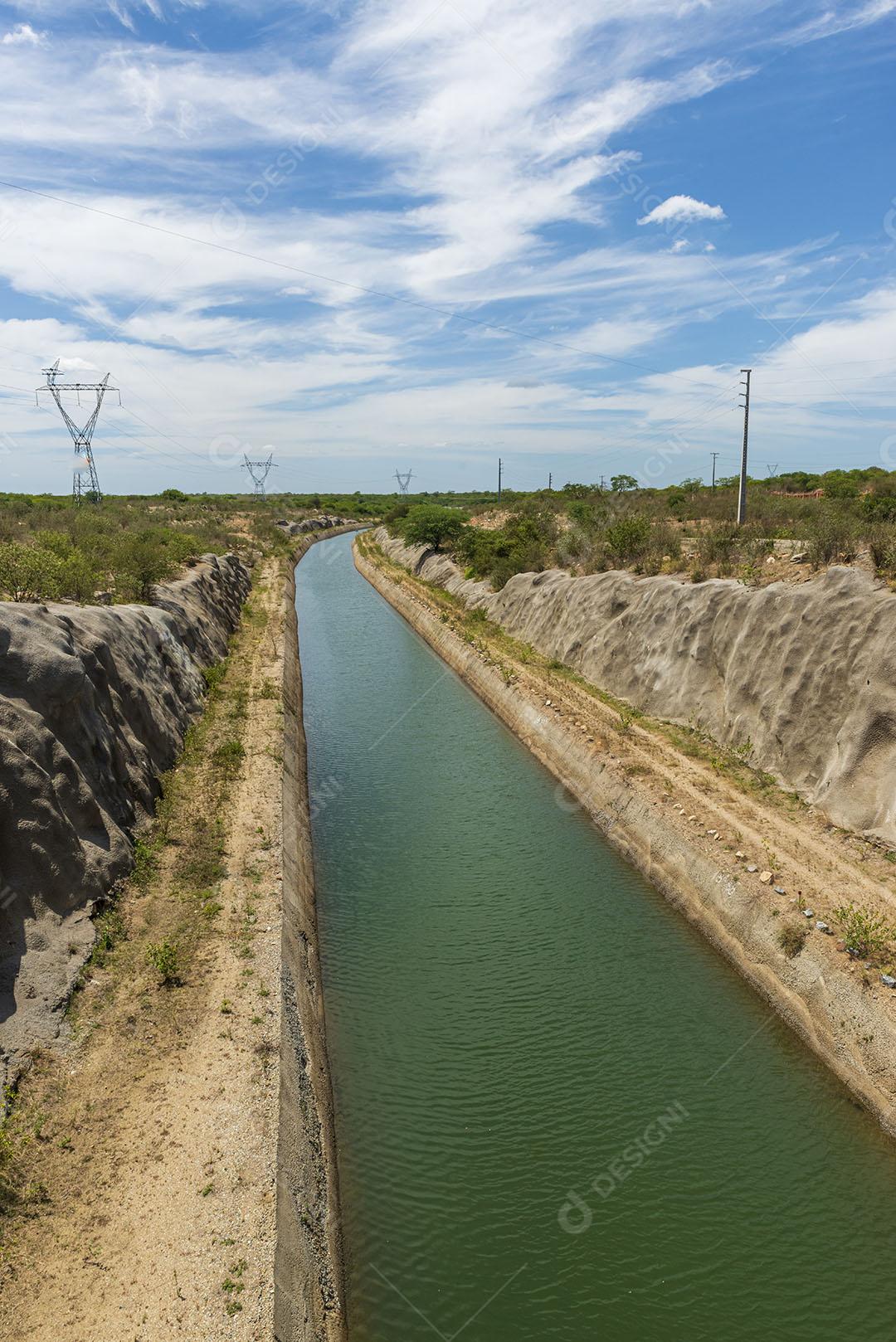 Canal De Transposição De Água Do Rio São Francisco Na Sertânia 3 Imagem JPG