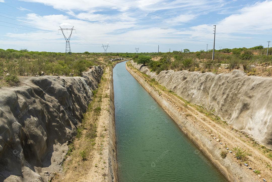 Canal De Transposição De Água Do Rio São Francisco Na Sertânia 1 Imagem JPG