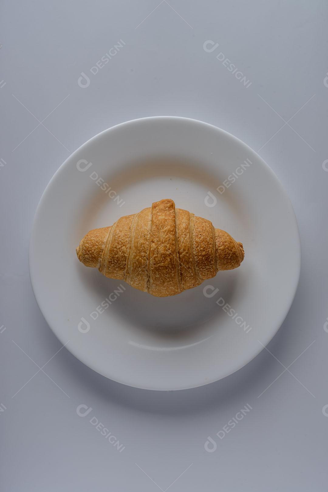 Pão De Croissant Na Chapa Branca 1 Imagem JPG