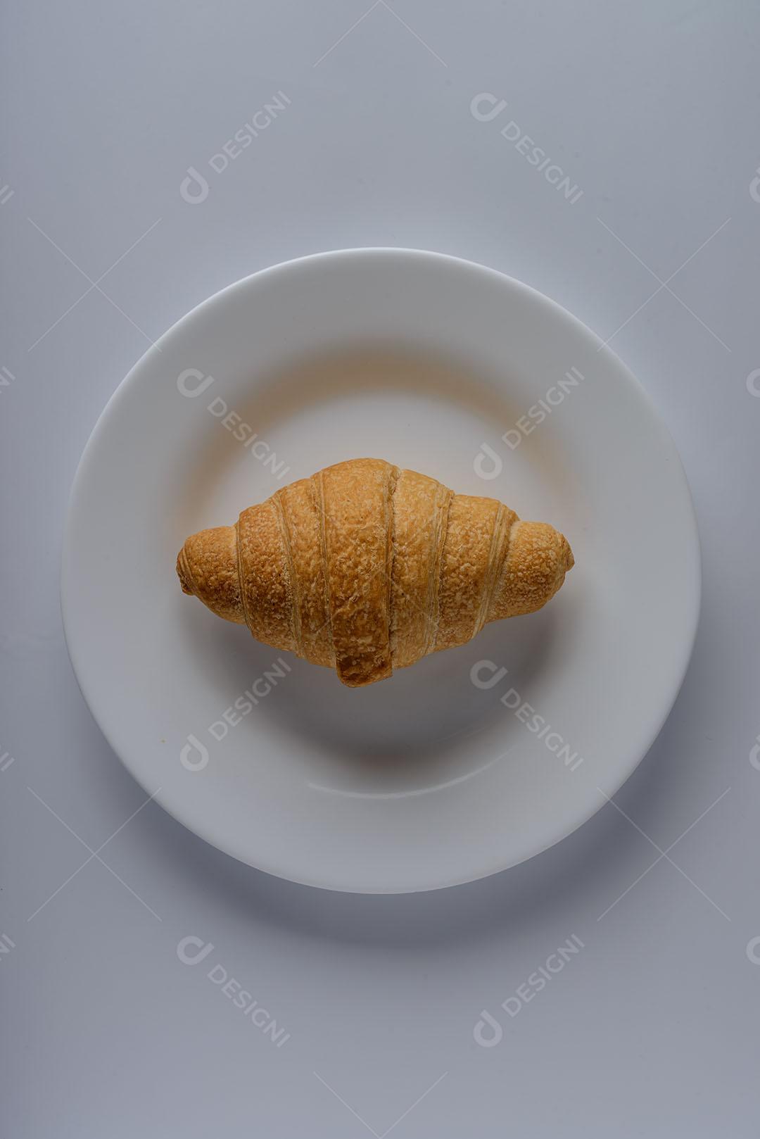 Pão De Croissant Na Chapa Branca Imagem JPG