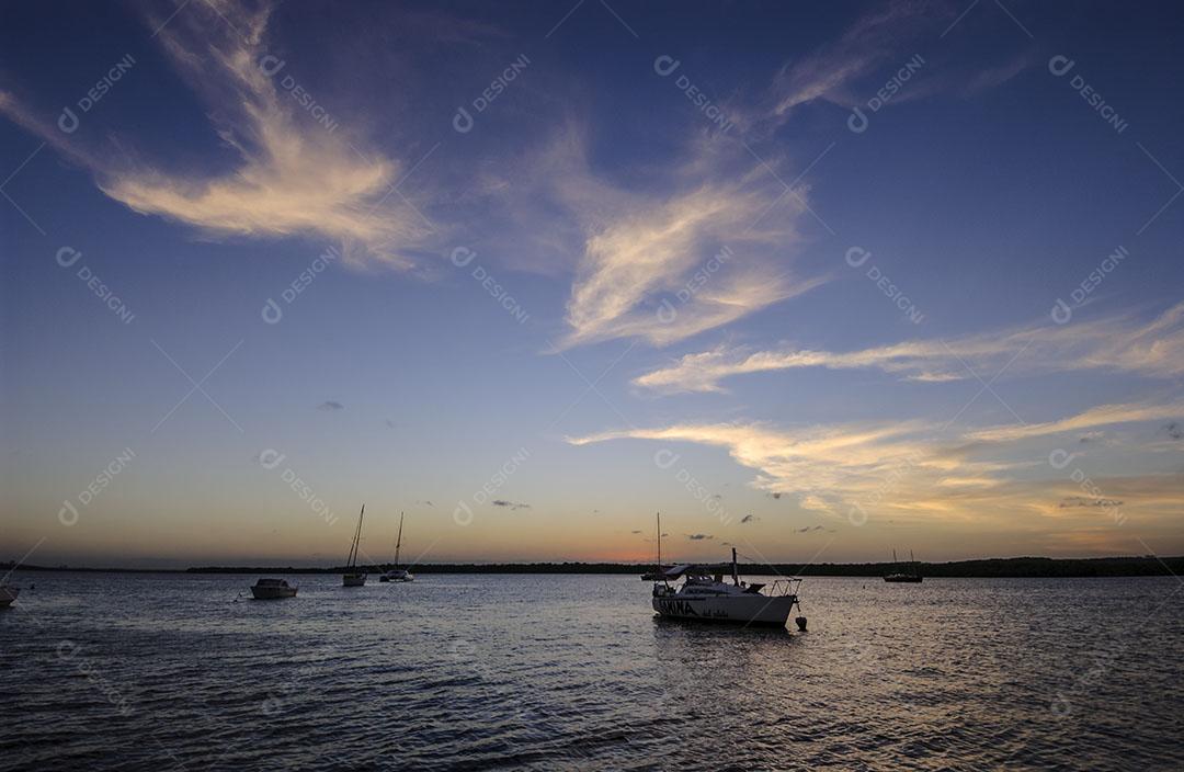 Barcos Ao Pôr Do Sol Na Praia Do Jacaré 5 Imagem JPG