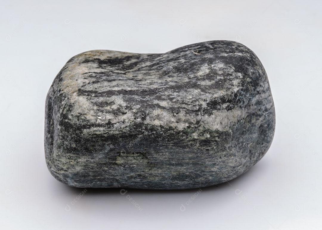 Pedra De Massagem Preta Relaxante Isolada Em Fundo Neutro 4 Imagem JPG