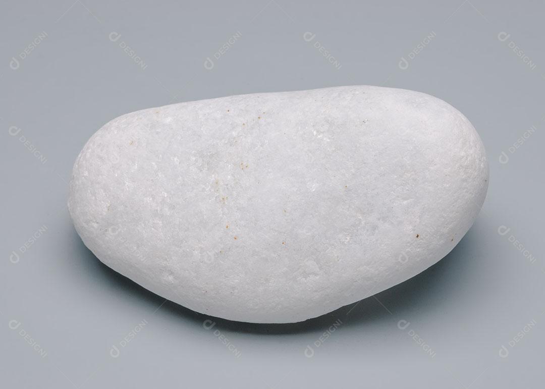 Pedra De Massagem Relaxante Isolada Em Fundo Neutro Imagem JPG